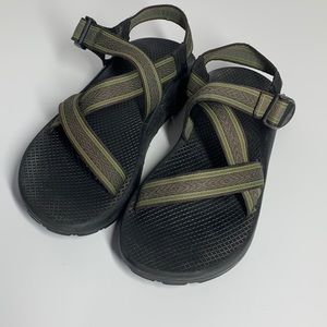 Chaco’s men’s size 9 brown